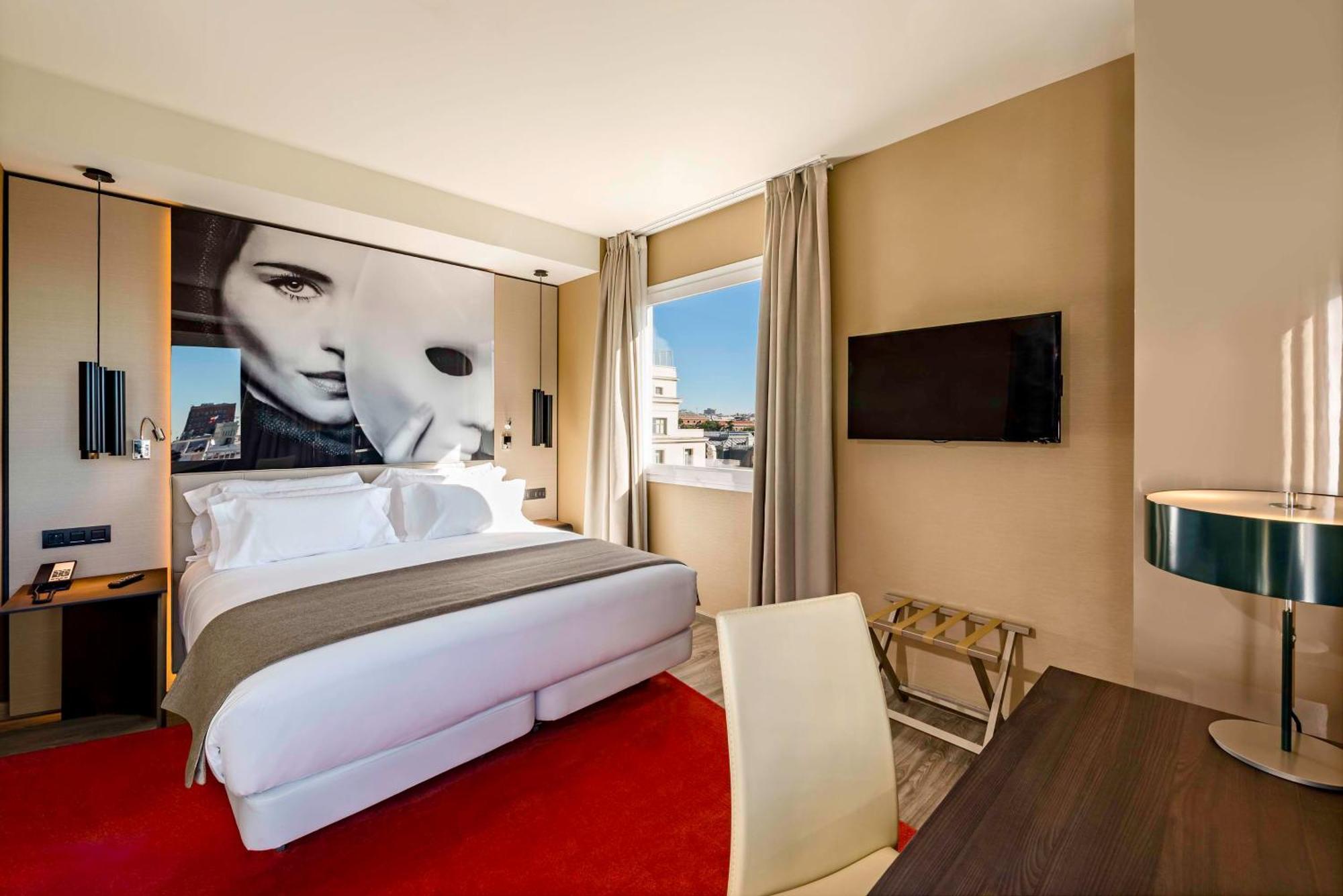 Hotel Nh Collection Madrid Suecia Exteriér fotografie A room at the hotel