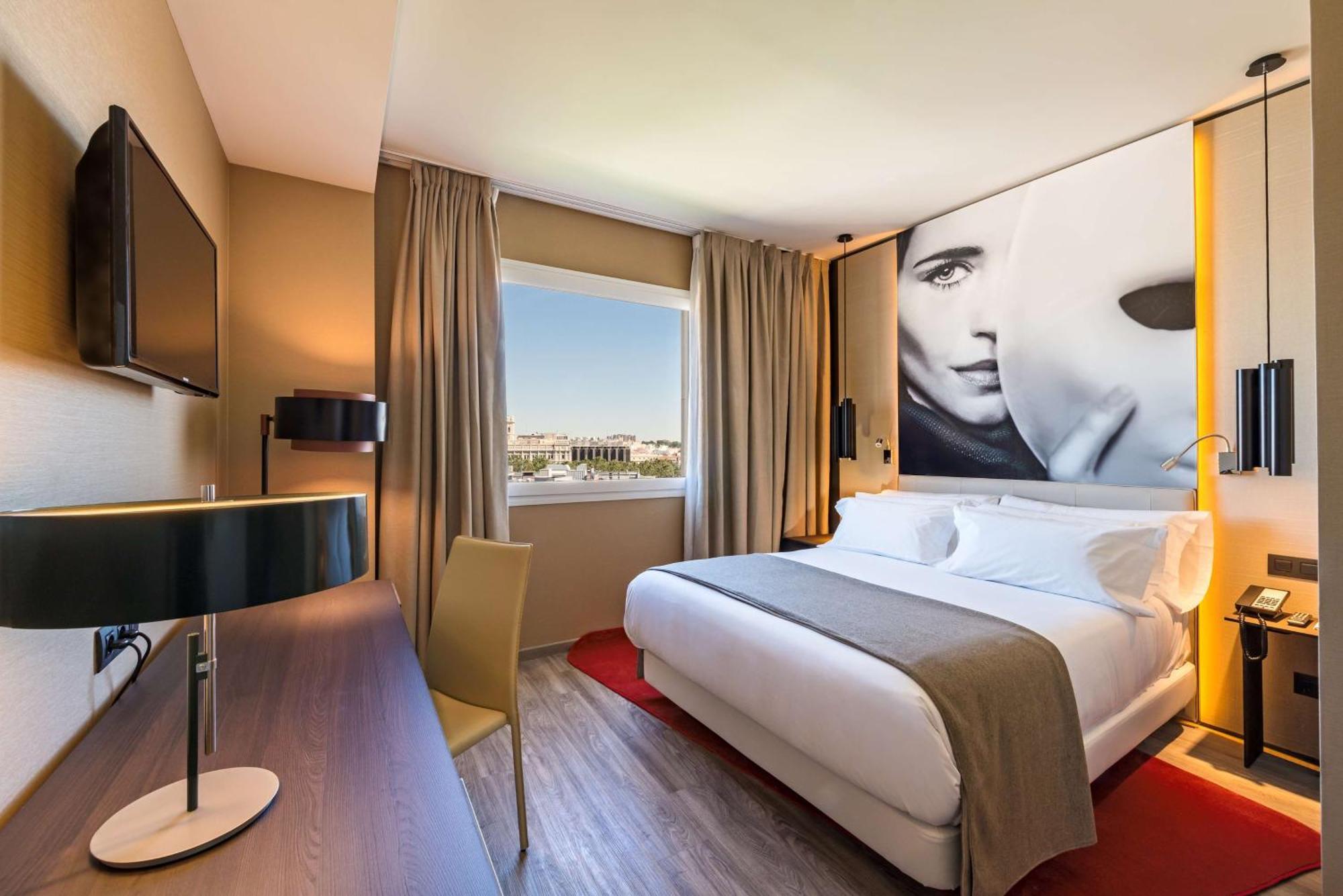 Hotel Nh Collection Madrid Suecia Exteriér fotografie A room at the hotel